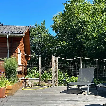 Semesterbostad 70s Inspired House Near Asserbo *