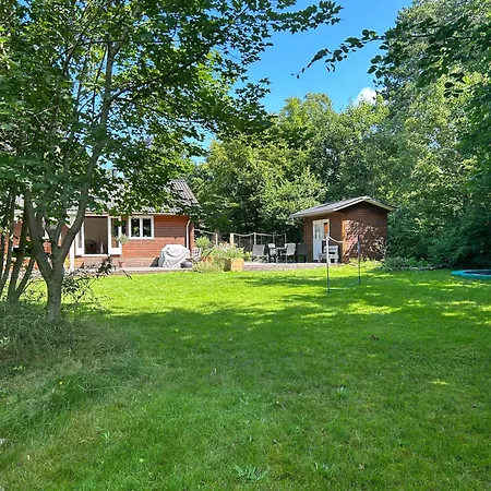 Semesterbostad 70s Inspired House Near Asserbo Frederiksværk