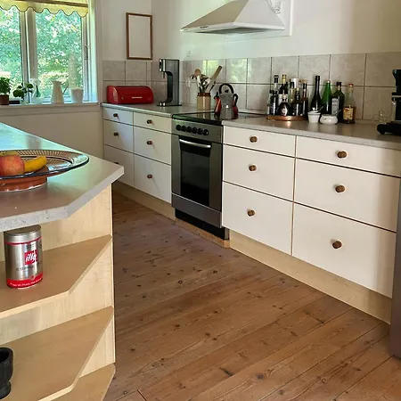 Semesterbostad 70s Inspired House Near Asserbo Frederiksværk